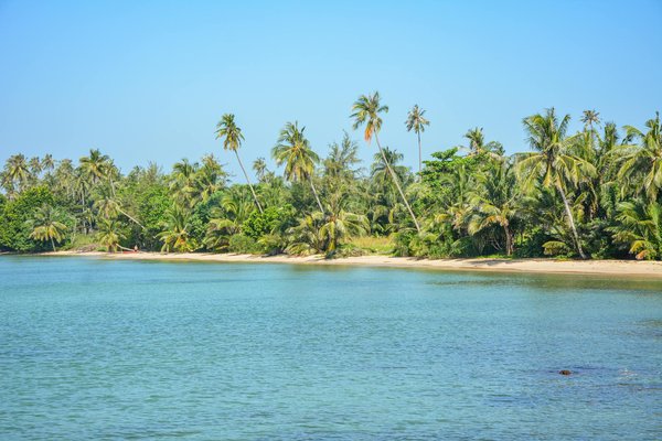 What are the top archaeological sites in the UK that provide insight into ancient civilizations?